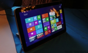 HP Envy Rove Unveiled: 20 Inch All-In-One Tabletop PC 