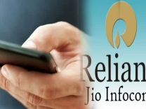 Reliance Jio to sell 4G phone under Rs 4000 from December