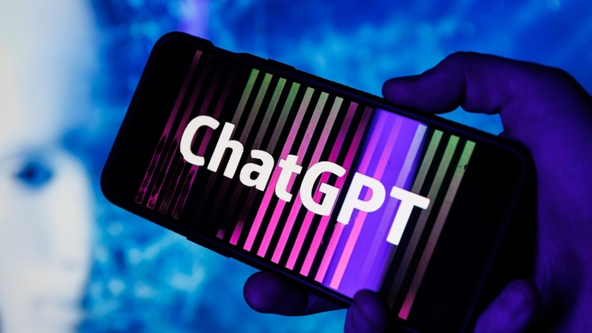 ChatGPT website traffic drops for the first time since its release in ...