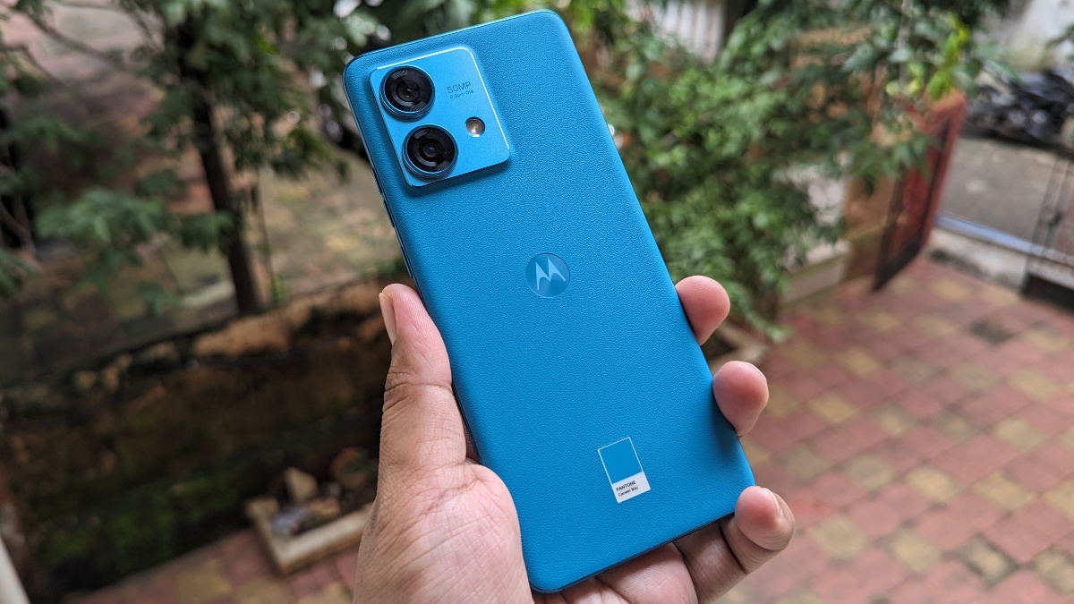 Motorola Edge 40 Neo Review A midrange Masterpiece with one Flaw