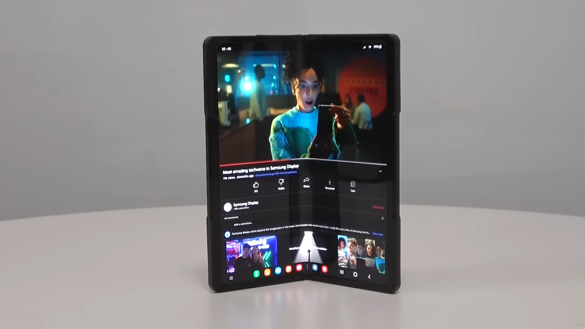 CES 2024 Samsung Unveils Innovative “Flex In & Out” Foldable Screen