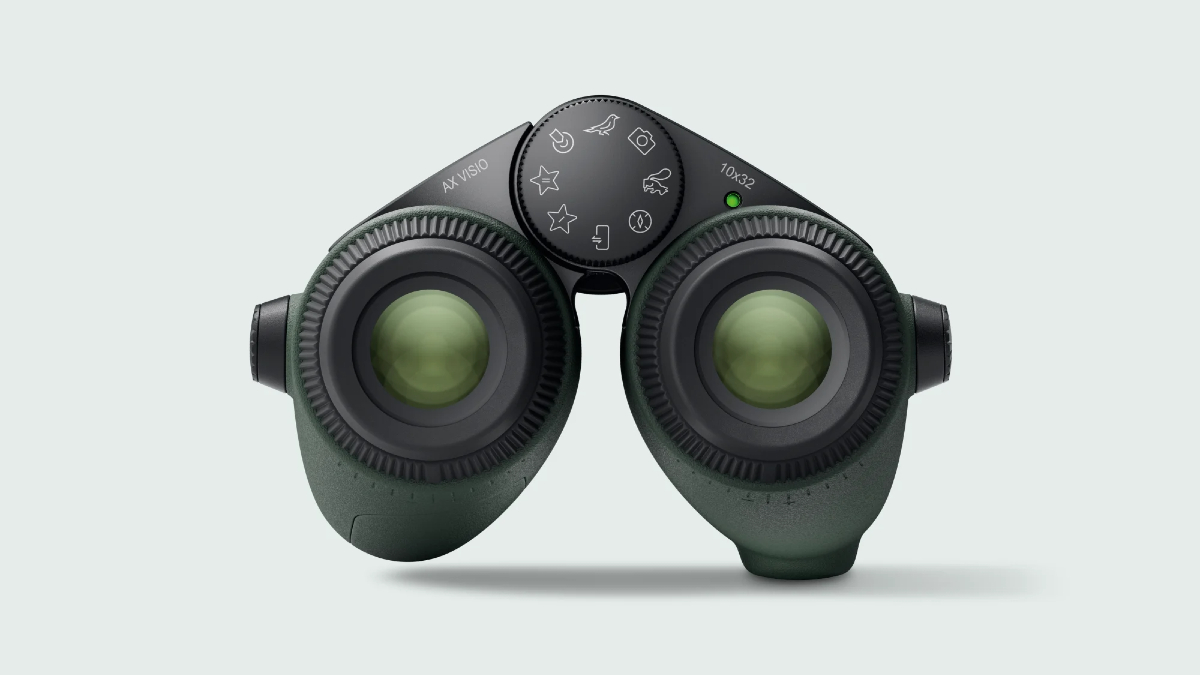 CES 2024 Swarovski’s Smart Binoculars Can Identify Birds and Animals