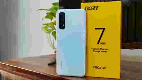 realme 7 review all round performance at aggressive price gizbot reviews realme 7 review all round performance