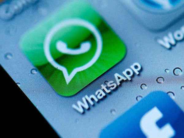 whatsapp breaks up its relationship with android blackberry and nokia gizbot news