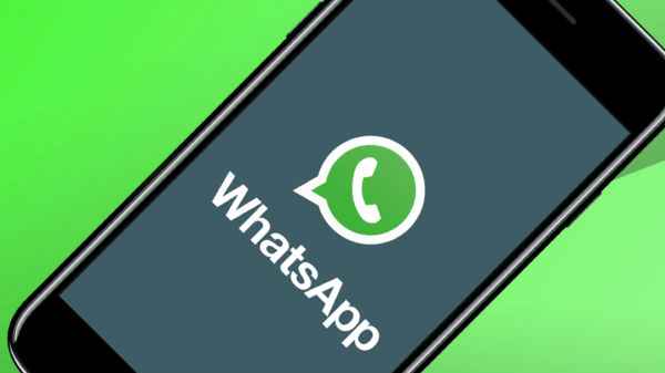 whatsapp users beware buggy message crashes phones gizbot news