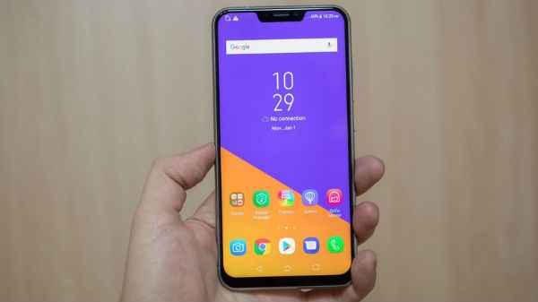asus zenfone 5z gets stable android 10 update adds system wide dark mode removes some apps gizbot news
